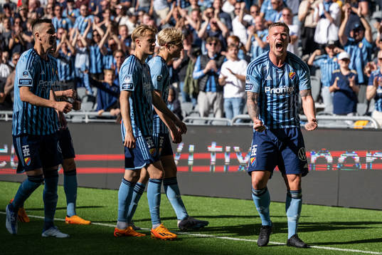 Djurgårdens Victor Edvardsen jublar