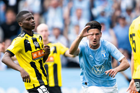 Malmö FFs Stefano Vecchia jublar