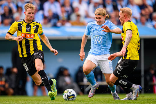 Häckens Samuel Gustafson och Malmö FFs Sebastian Nanasi