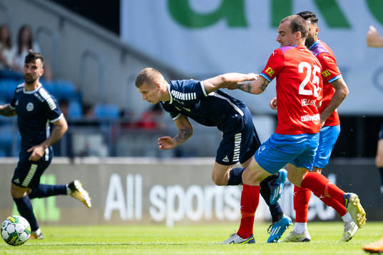 Utsiktens Lucas Hedlund och Helsingborgs Adam Hellborg