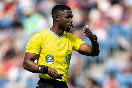 Domare Fredrik Oppong