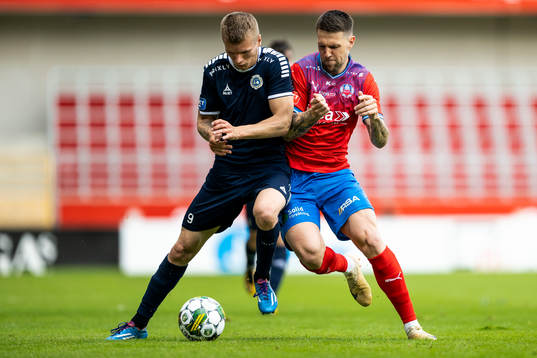 Utsiktens Lucas Hedlund och Helsingborgs Oliver Stojanovic