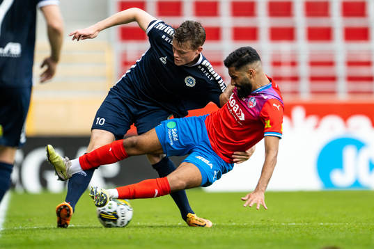 Utsiktens Albin Skoglund och Helsingborgs Amin Al-Hamawi