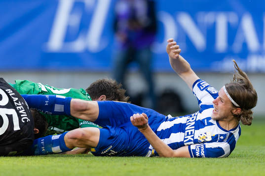 IFK Göteborgs Gustaf Norlin faller