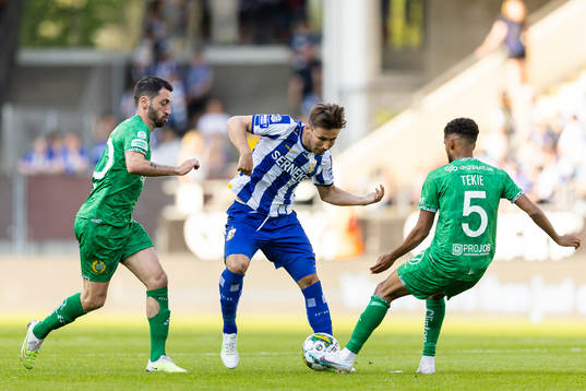 IFK Göteborgs Anders Trondsen mot Hammarbys Nahir Besara