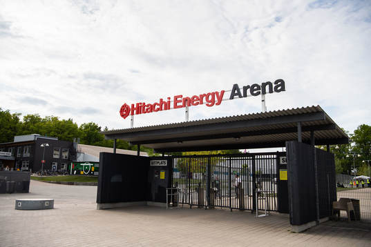 Exteriör vy av Hitachi Energy Arena