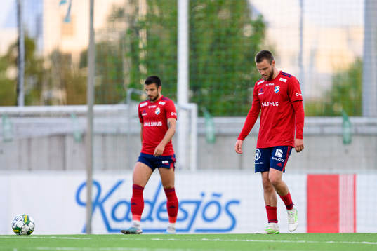 Östers Vladimir Rodic och Niklas Söderberg deppar