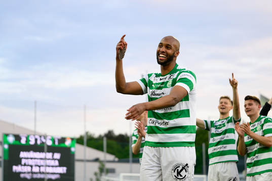 Västerås SKs Jabir Abdihakim Ali jublar