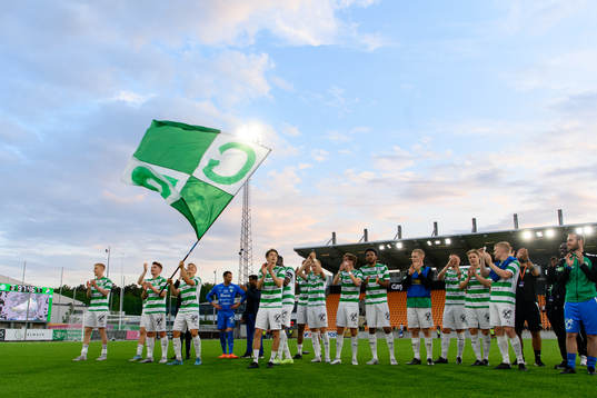 Västerås SKs spelare jublar