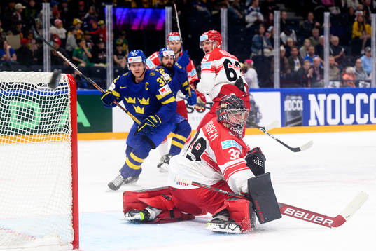 Goaltender George Sørensen of Denmark