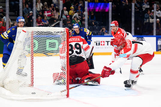 goaltender George Sørensen and Jacob Gammelgaard as André