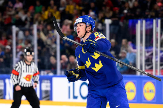 Lucas Raymond of Sweden celebrates