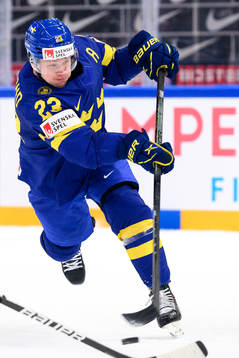 Lucas Raymond of Sweden scores 1-3