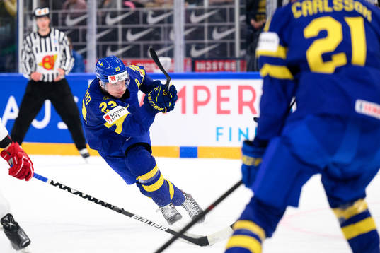Lucas Raymond of Sweden scores 1-3