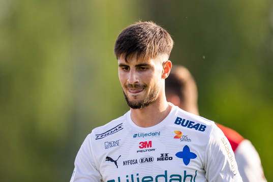 Värnamos Emin Grozdanic deppar