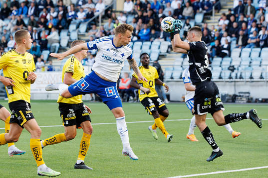 IFK Norrköpings Marco Lund Nielsen mot Elfsborgs målvakt