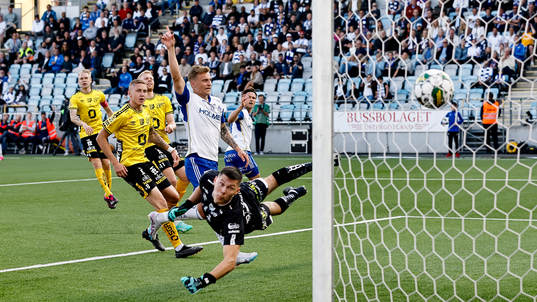 IFK Norrköpings Marco Lund Nielsen jublar