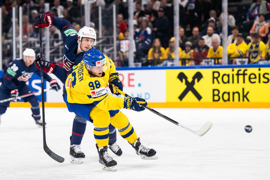Tyler Kleven of USA and Alexander Nylander of Sweden