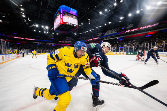 Pär Lindholm of Sweden and Tyler Kleven of USA