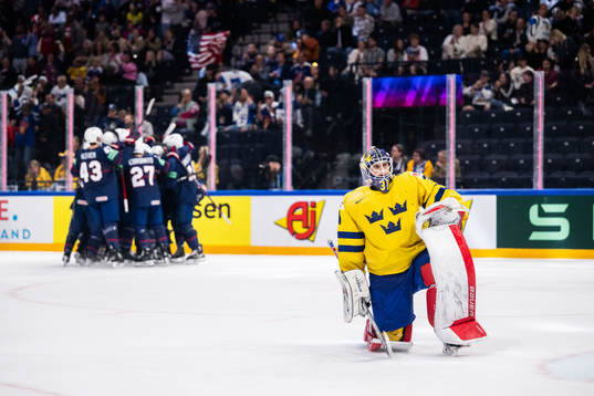 Bläddra bland fler bilder av 2023 IIHF Ice Hockey World Championship, day 12, Sweden - USA