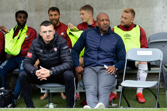 Örgrytes assisterande tränare Albin Sheqiri och tränare