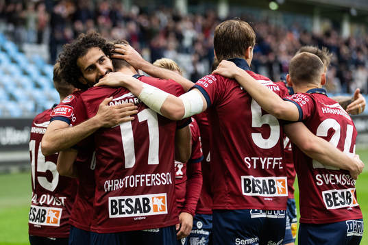 Bläddra bland fler bilder av Fotboll, Superettan, Örgryte - GIF Sundsvall
