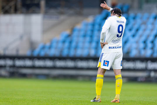 GIF Sundsvalls Linus Hallenius deppar
