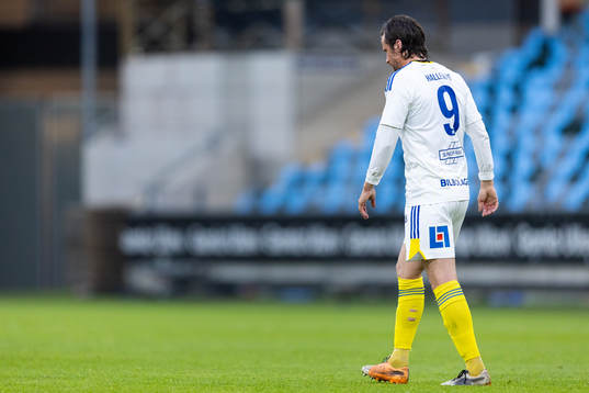 GIF Sundsvalls Linus Hallenius deppar