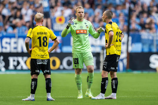 Häckens Mikkel Rygaard Jensen, målvakt Peter Abrahamsson