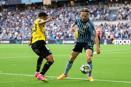 Häckens Momodou Lamin Sonko och Djurgårdens Elias