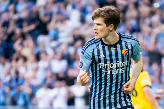 Djurgårdens Oliver Berg jublar