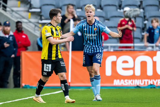 Häckens Lars Olden Larsen och Djurgårdens Lucas Bergvall