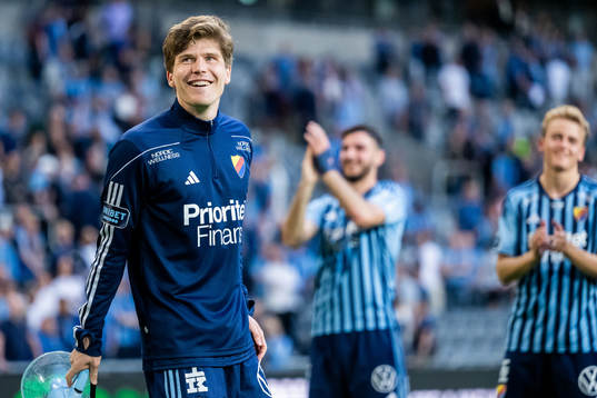 Djurgårdens Oliver Berg jublar