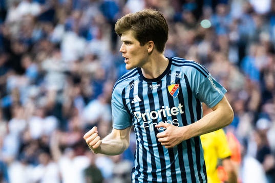 Djurgårdens Oliver Berg jublar