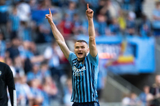 Djurgårdens Piotr Johansson reagerar
