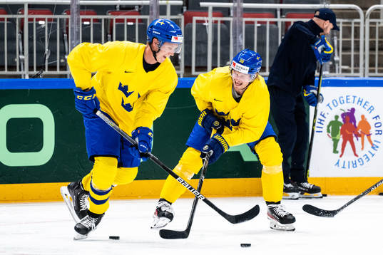 Dennis Rasmussen and Rasmus Sandin of Sweden at a practice