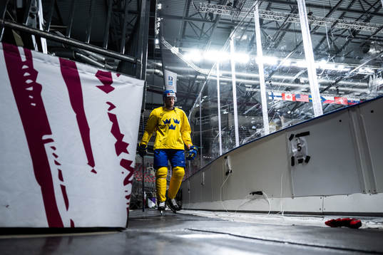 Jacob de la Rose of Sweden at a practice session