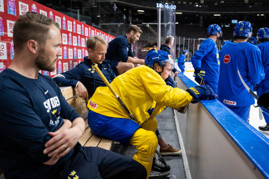 Bläddra bland fler bilder av 2023 IIHF Ice Hockey World Championship, day 13, Sweden, practice