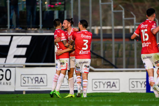 Degerfors Dijan Vukojevic jublar