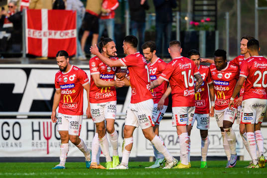 Degerfors Dijan Vukojevic jublar
