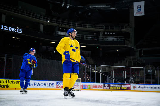 Henrik Tömmernes of Sweden at a practice session
