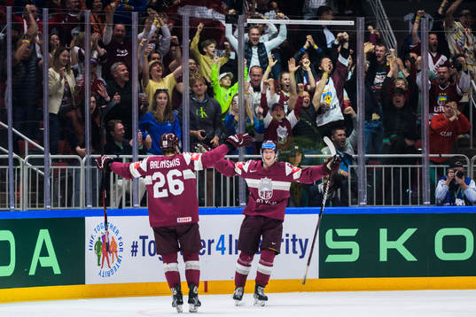 Uvis Janis Balinskis and Dans Locmelis of Latvia celebrates