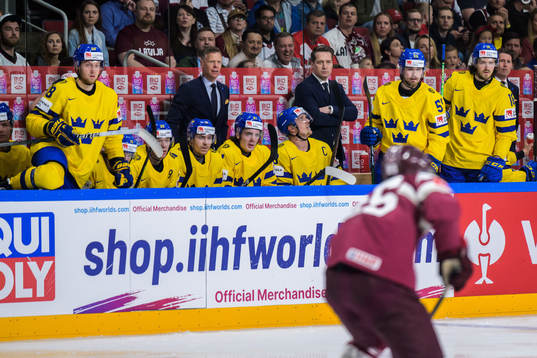 Assistant coach Nicklas Rahm and head coach Sam Hallam of