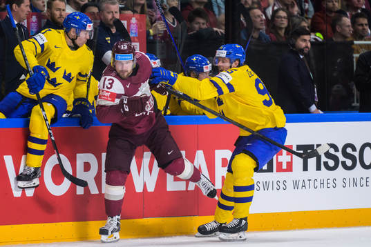 Rihards Bukarts of Latvia and Jacob de la Rose of Sweden