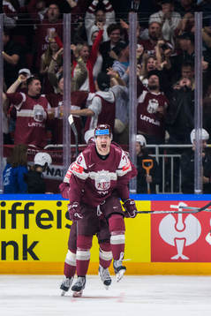 Miks Indrasis of Latvia celebrates