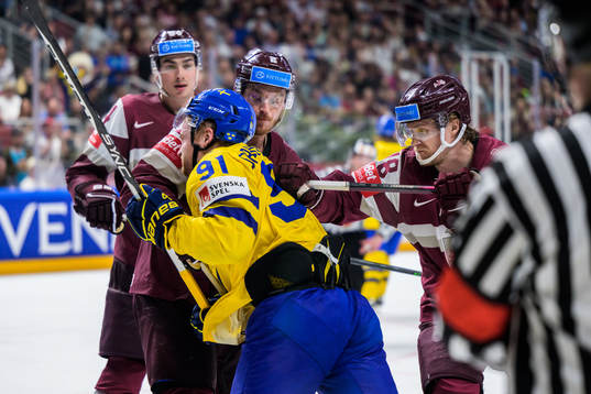 Karlis Cukste and Rodrigo Abols of Latvia against Carl