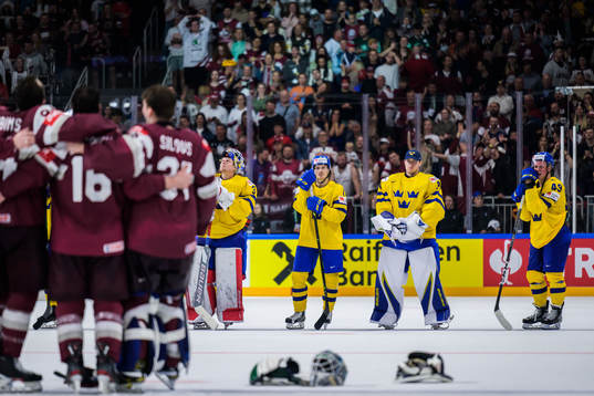 Carl Grundström, Marcus Sörensen, goaltender Jesper