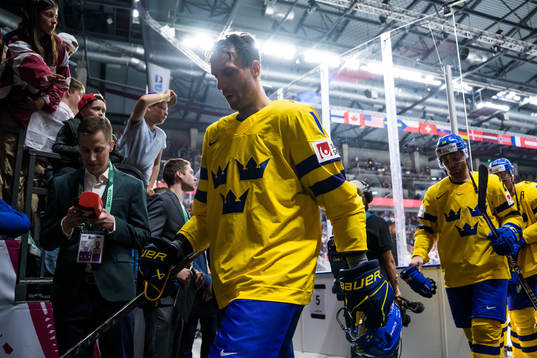 Patrik Nemeth and Oscar Lindberg of Sweden look dejected