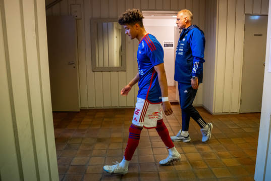 Jacob Dicko and head coach Dag-Eilev Fagermo of Vålerenga