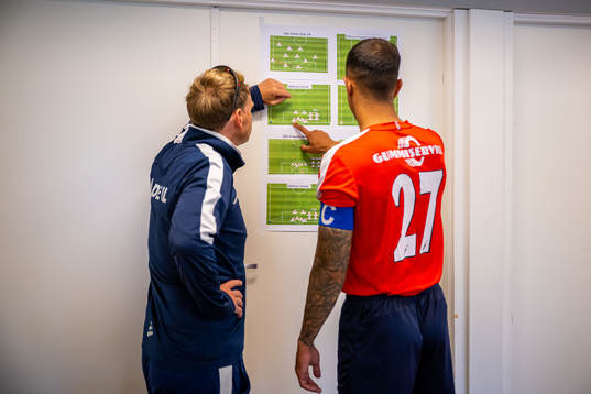 Head coach Frode Nøss and Netan Nico Sansara of Råde
